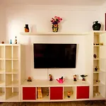Rentalsevilla Centrico Apartamento Junto Al Guadalquivir Con Parking Coche Mediano Apartment *