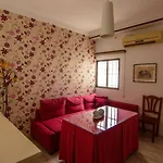 Rentalsevilla Centrico Apartamento Junto Al Guadalquivir Con Parking Coche Mediano Apartment *