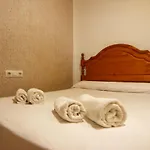 Apartment Rentalsevilla Centrico Apartamento Junto Al Guadalquivir Con Parking Coche Mediano