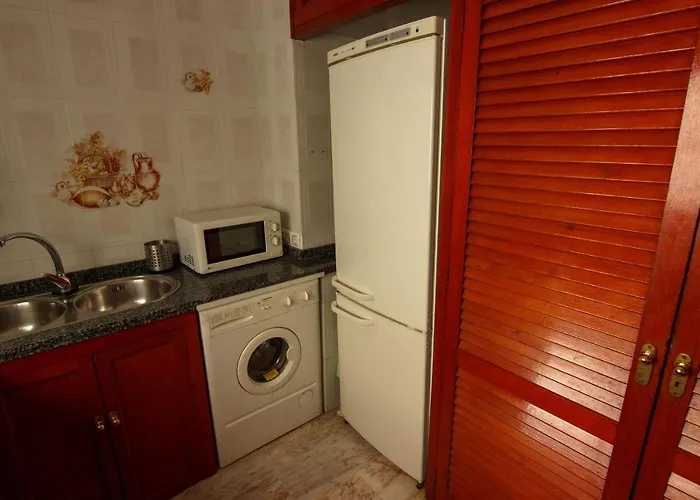 Rentalsevilla Centrico Apartamento Junto Al Guadalquivir Con Parking Coche Mediano * סביליה