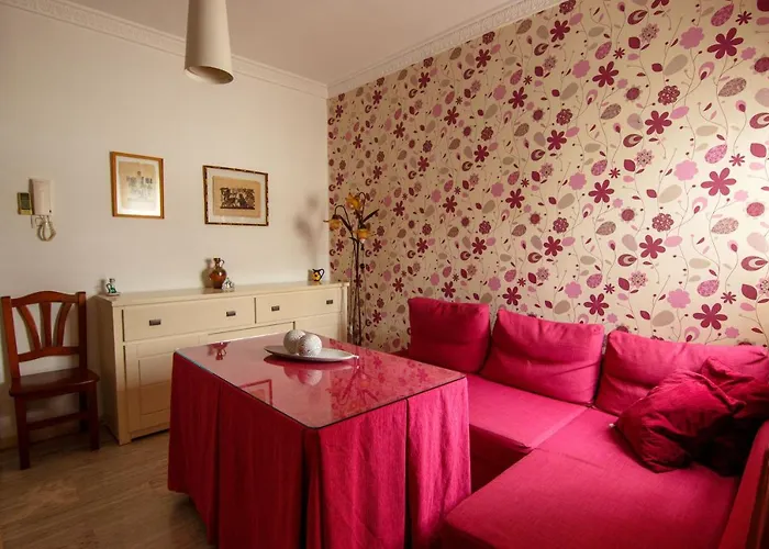 דירה Rentalsevilla Centrico Apartamento Junto Al Guadalquivir Con Parking Coche Mediano