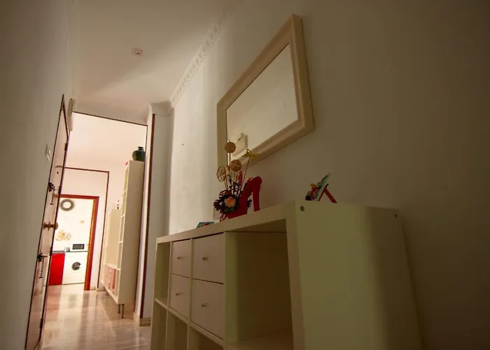 Rentalsevilla Centrico Apartamento Junto Al Guadalquivir Con Parking Coche Mediano סביליה