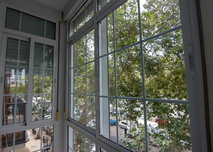 דירה Rentalsevilla Centrico Apartamento Junto Al Guadalquivir Con Parking Coche Mediano סביליה