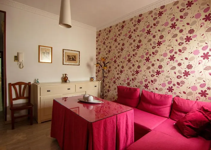 Rentalsevilla Centrico Apartamento Junto Al Guadalquivir Con Parking Coche Mediano *